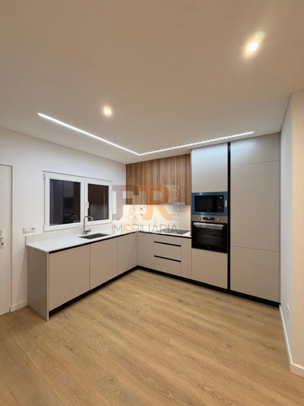 Moradia T3 para Venda em Quinta do Conde Foto 20