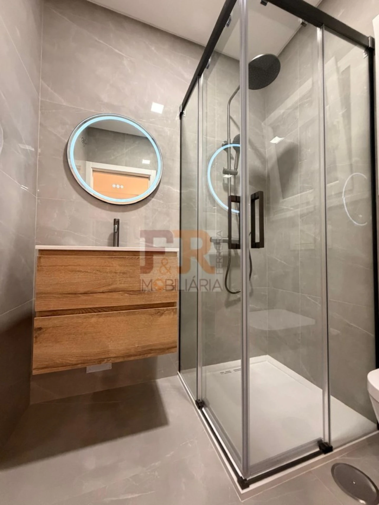 Moradia T3 para Venda em Quinta do Conde Foto 42