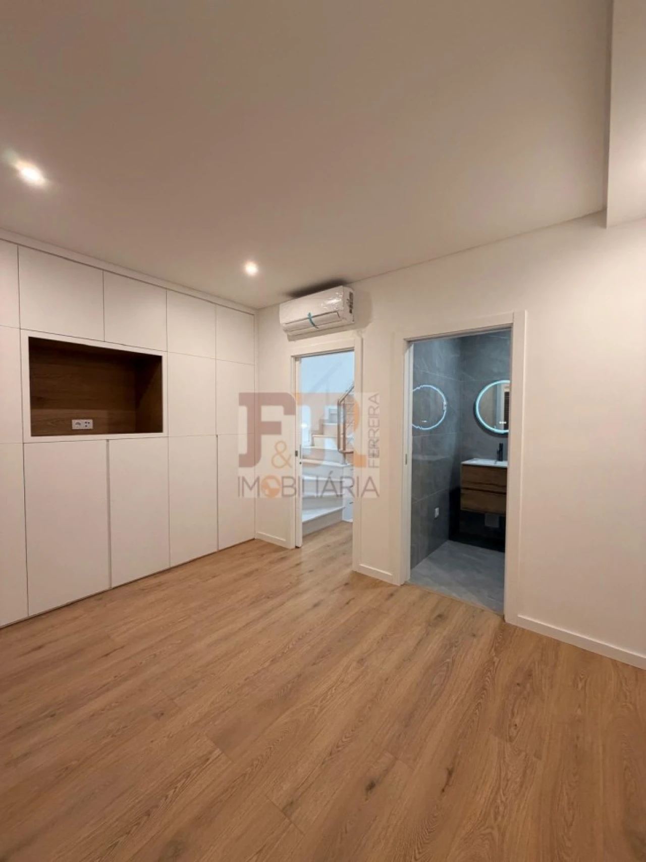 Moradia T3 para Venda em Quinta do Conde Foto 44