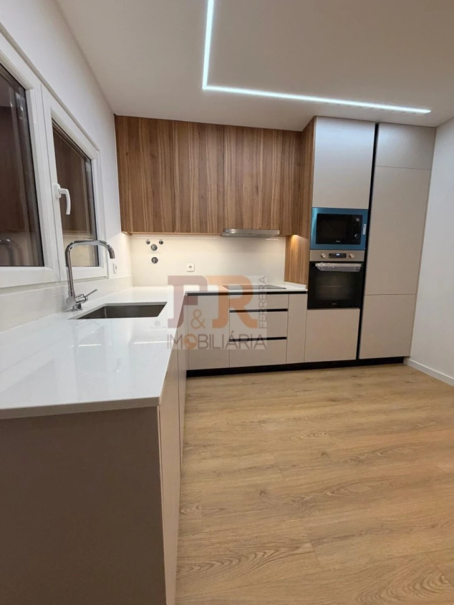 Moradia T3 para Venda em Quinta do Conde Foto 26