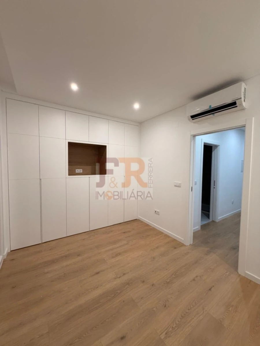 Moradia T3 para Venda em Quinta do Conde Foto 29