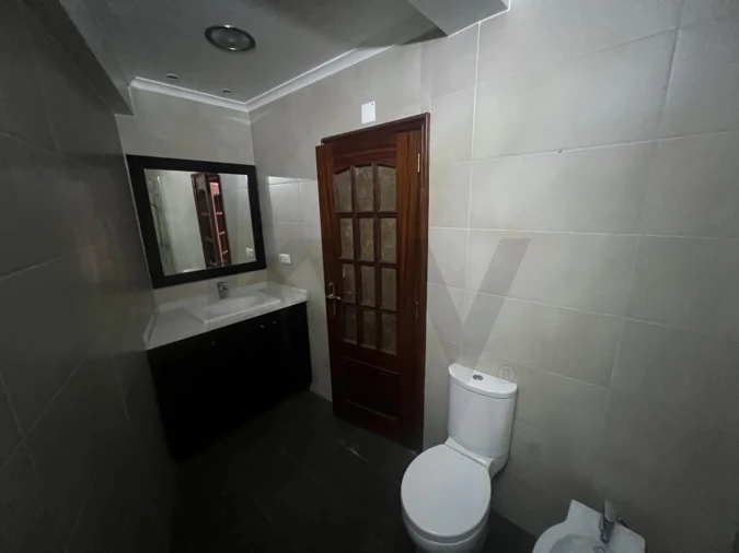 Apartamento T4 para Venda em Massamá e Monte Abraão Foto 24