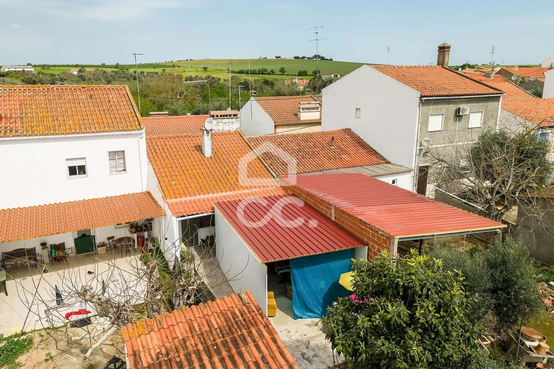 Moradia T2 para Venda em São Saturnino Foto 27