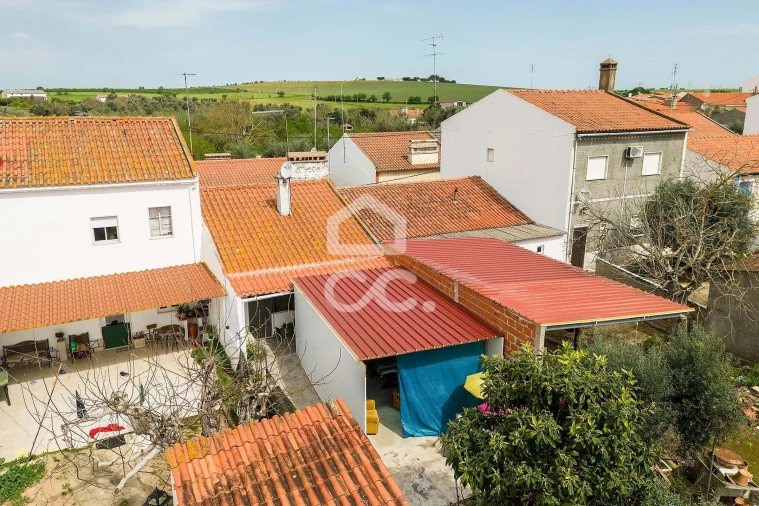 Moradia T2 para Venda em São Saturnino Foto 27