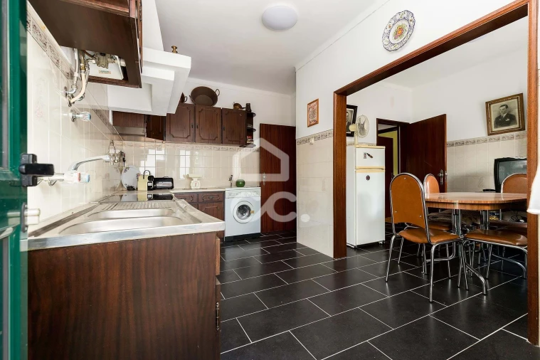 Moradia T3 para Venda em Bacelo e Senhora da Saúde Foto 5