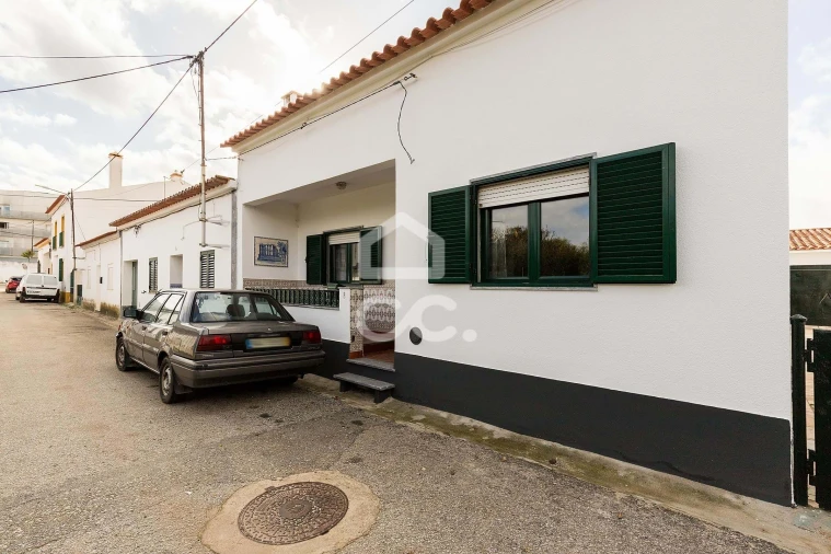 Moradia T3 para Venda em Bacelo e Senhora da Saúde Foto 29