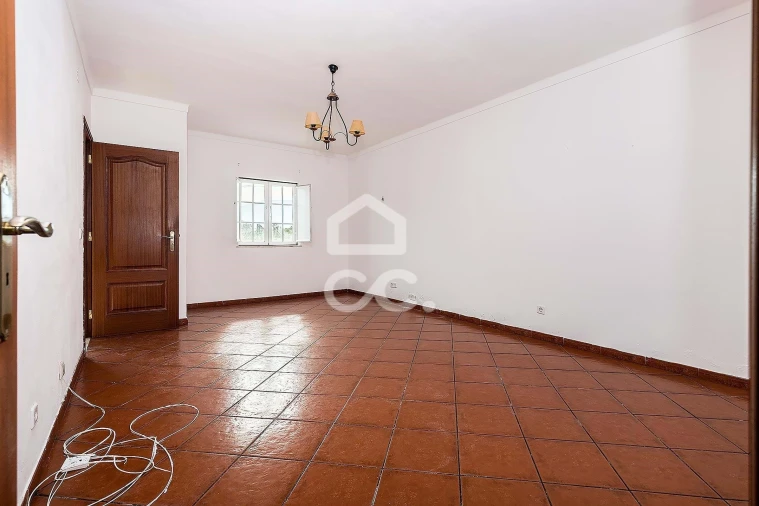 Moradia T6 para Venda em Alcaçovas Foto 18