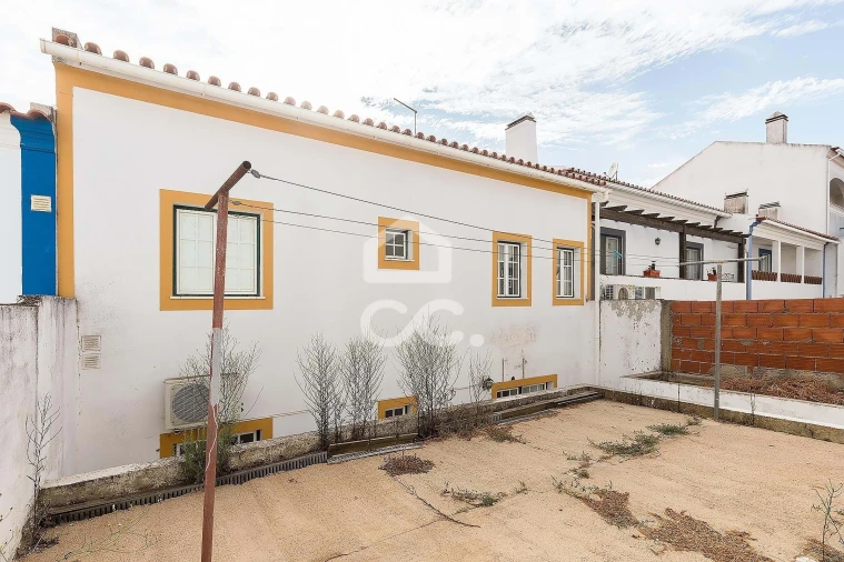 Moradia T6 para Venda em Alcaçovas Foto 31