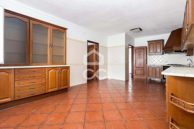 Moradia T6 para Venda em Alcaçovas Foto 13