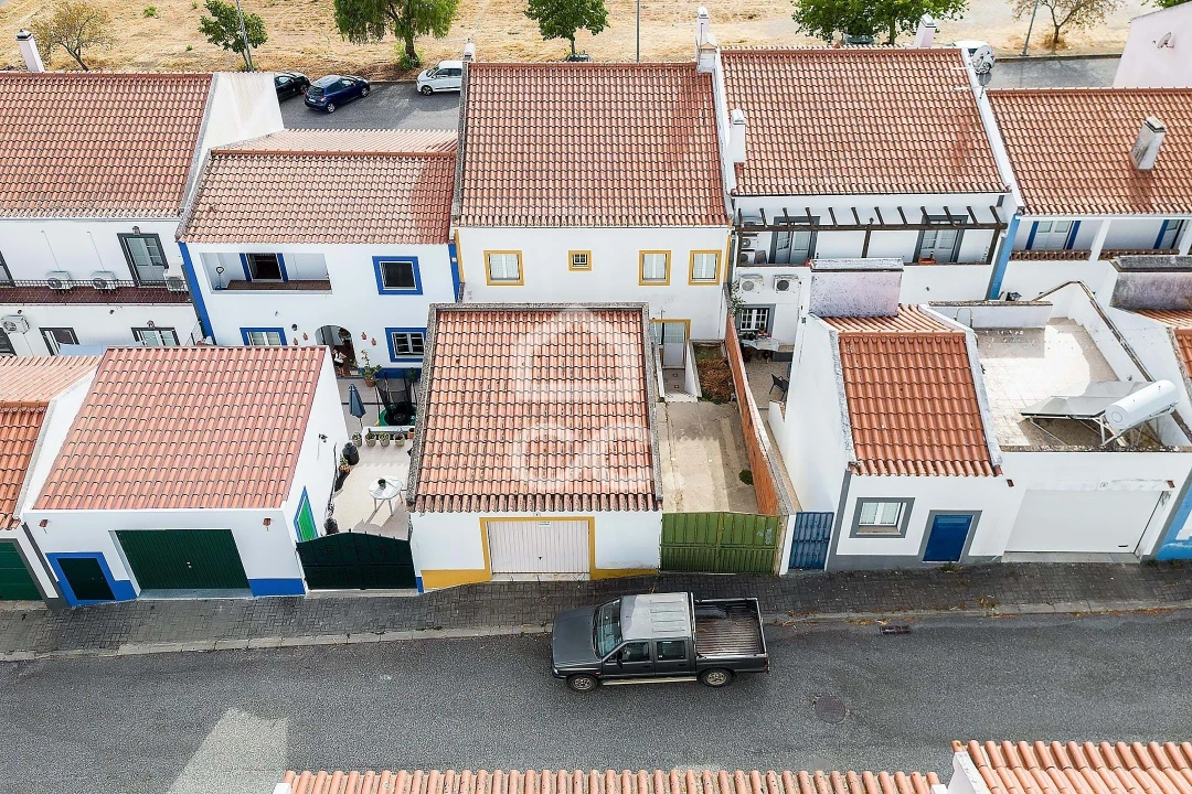 Moradia T6 para Venda em Alcaçovas Foto 8