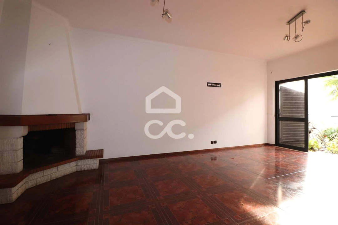 Moradia T3 para Venda em São Martinho do Bispo e Ribeira de Frades Foto 4