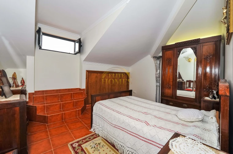 Quinta T6 para Venda em Ota Foto 35