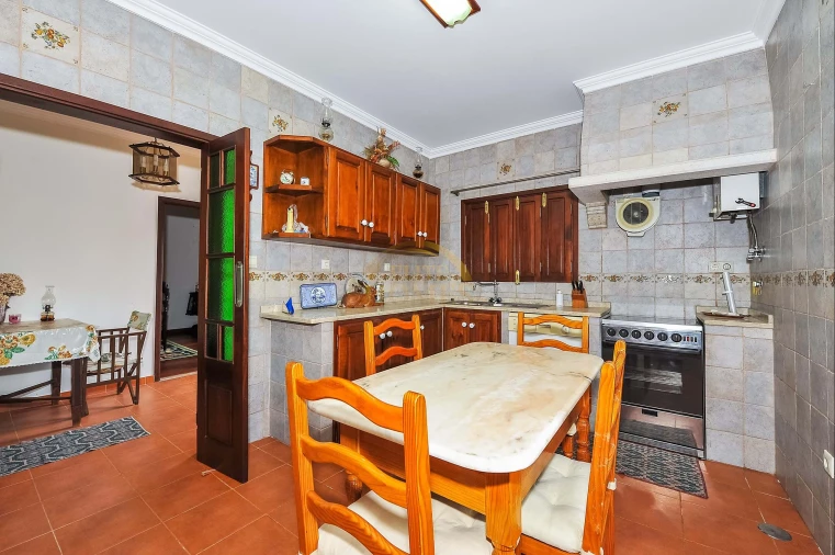 Quinta T6 para Venda em Ota Foto 24