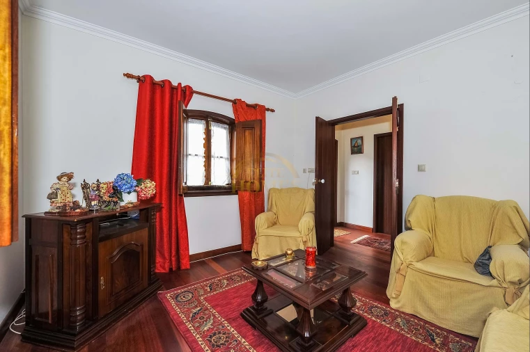 Quinta T6 para Venda em Ota Foto 9