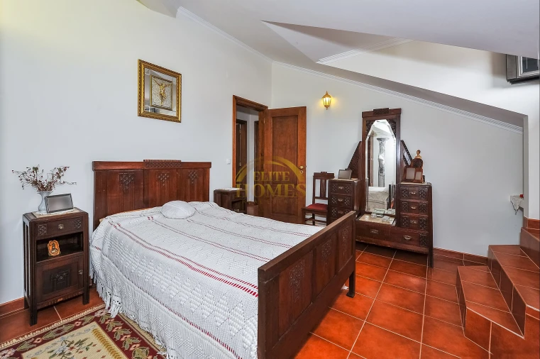 Quinta T6 para Venda em Ota Foto 36