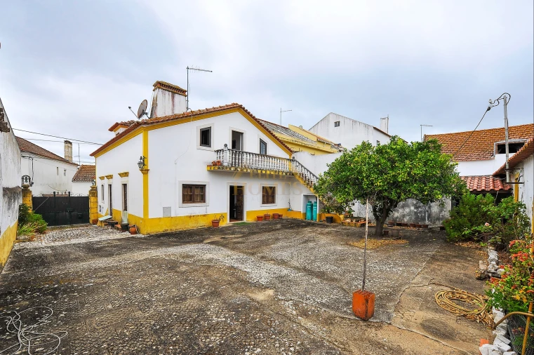 Quinta T6 para Venda em Ota Foto 41