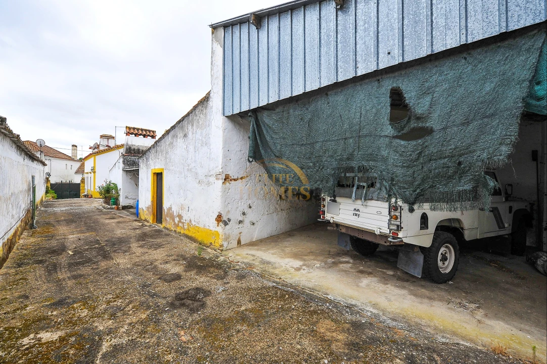 Quinta T6 para Venda em Ota Foto 44