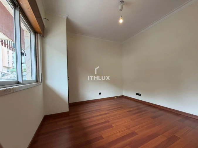 Apartamento T2 para Venda em Venteira Foto 7