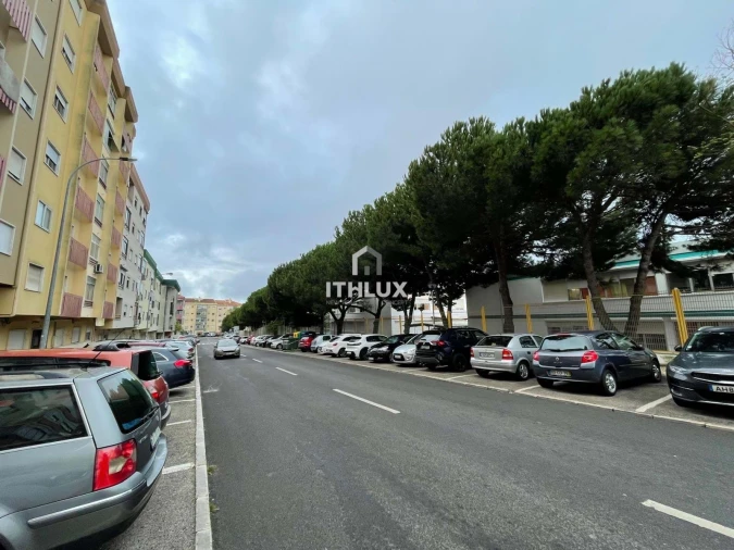 Apartamento T2 para Venda em Venteira Foto 3