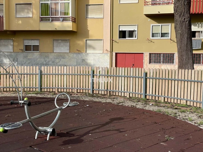 Apartamento T2 para Venda em Venteira Foto 28