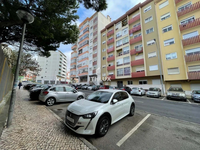 Apartamento T2 para Venda em Venteira Foto 30