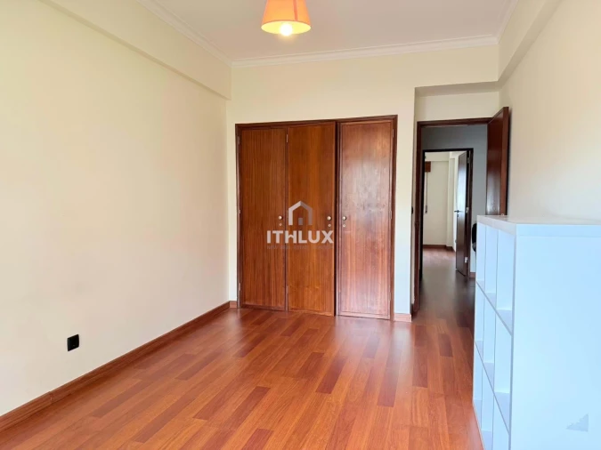 Apartamento T2 para Venda em Venteira Foto 8