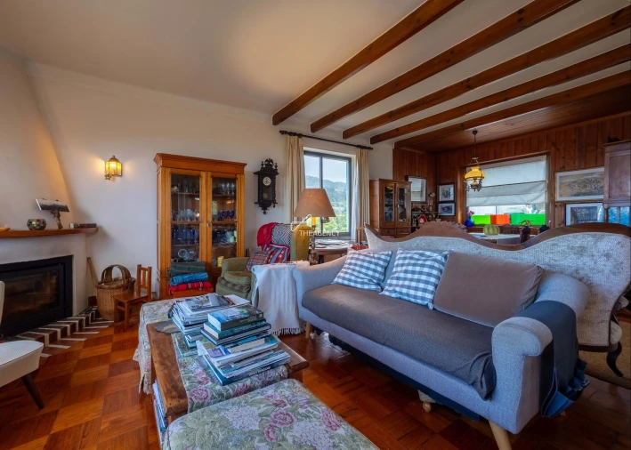 Moradia T3 para Venda em Colares Foto 11