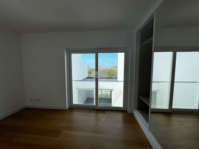 Moradia T3 para Venda em Vila de Sagres Foto 12