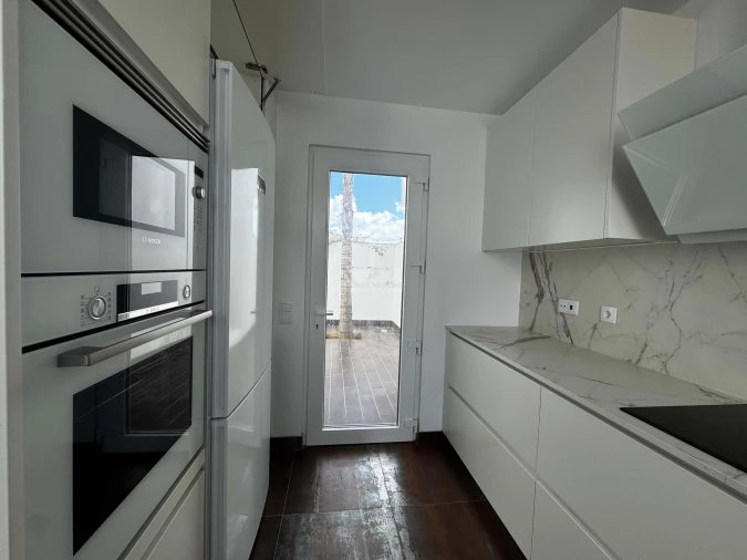 Moradia T3 para Venda em Vila de Sagres Foto 8