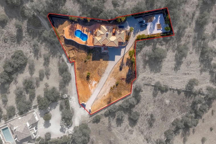 Moradia T4 para Venda em Boliqueime Foto 47