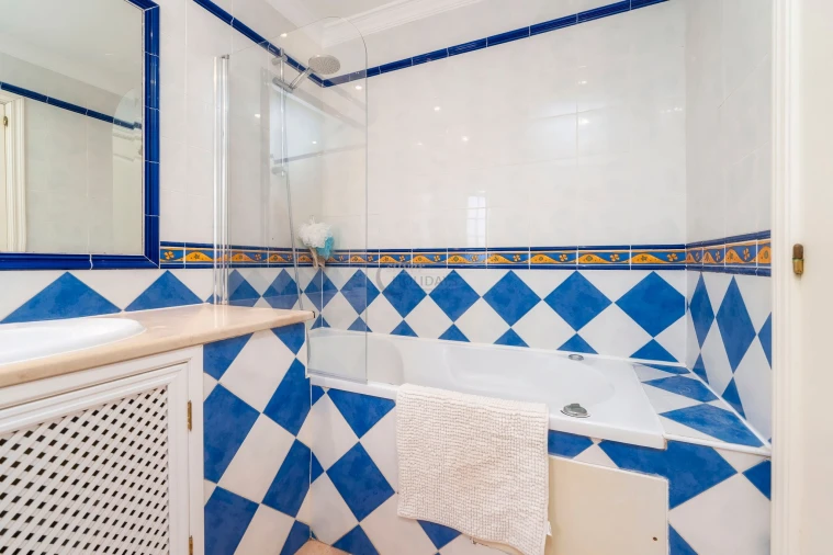 Moradia T4 para Venda em Boliqueime Foto 17