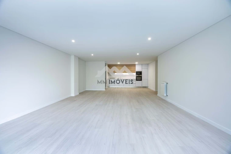 Apartamento T3 para Venda em Moreira Foto 16