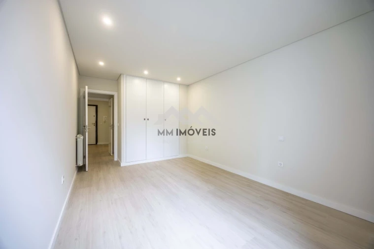 Apartamento T3 para Venda em Moreira Foto 29