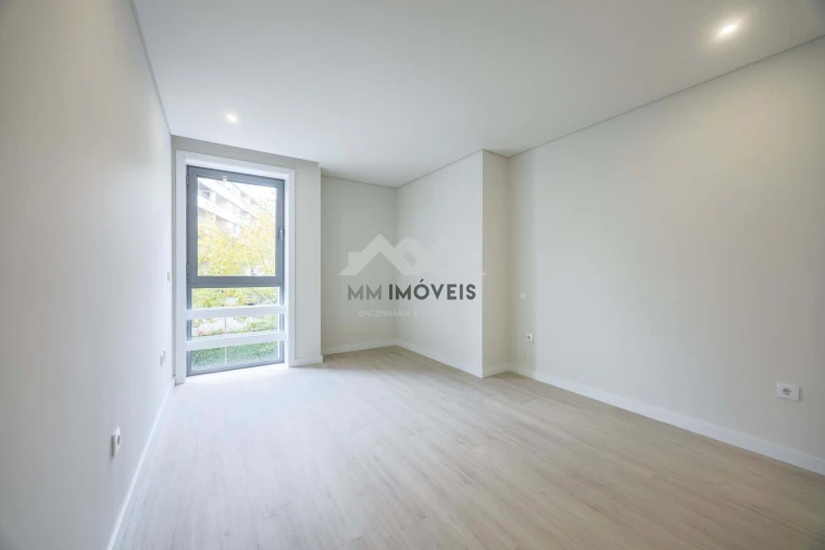 Apartamento T3 para Venda em Moreira Foto 6