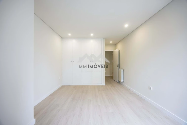 Apartamento T3 para Venda em Moreira Foto 10