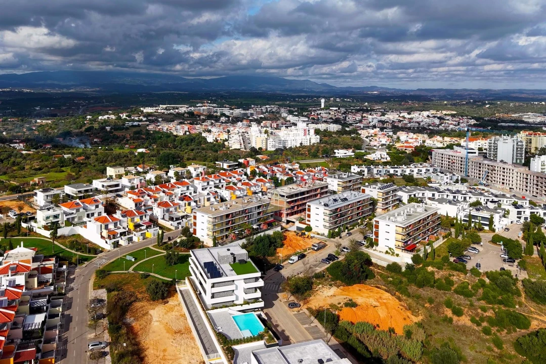 Apartamento T2 para Venda em Portimão Foto 6