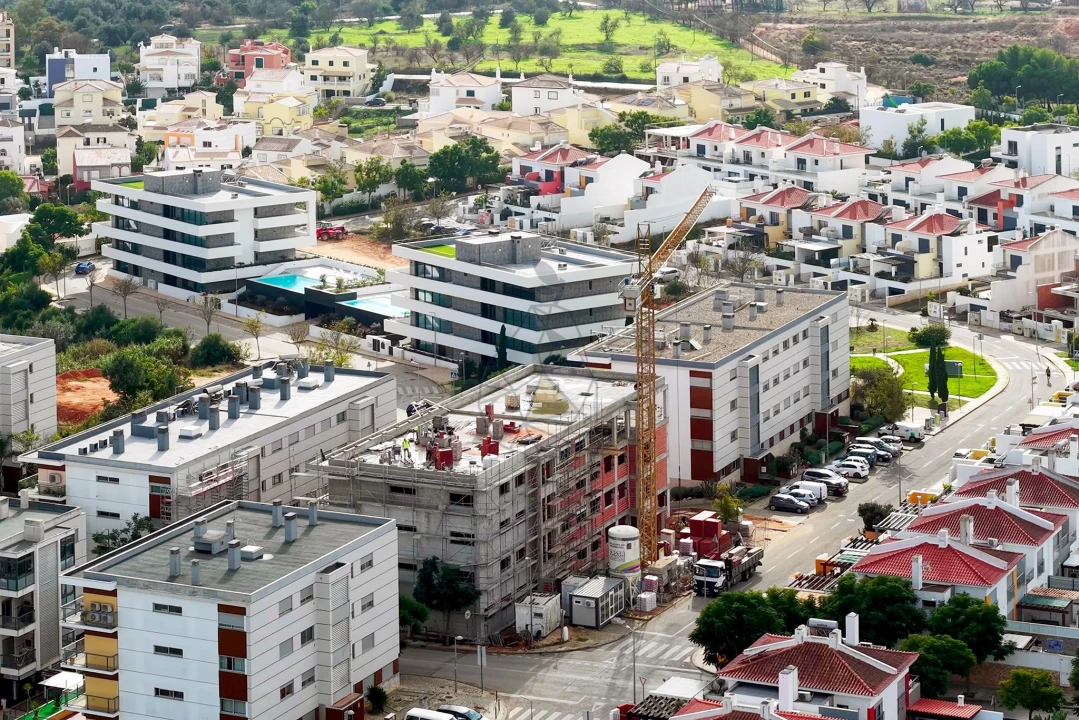 Apartamento T3 para Venda em Portimão Foto 3