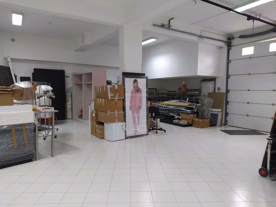 Negócio para Venda em São Domingos de Benfica Foto 11