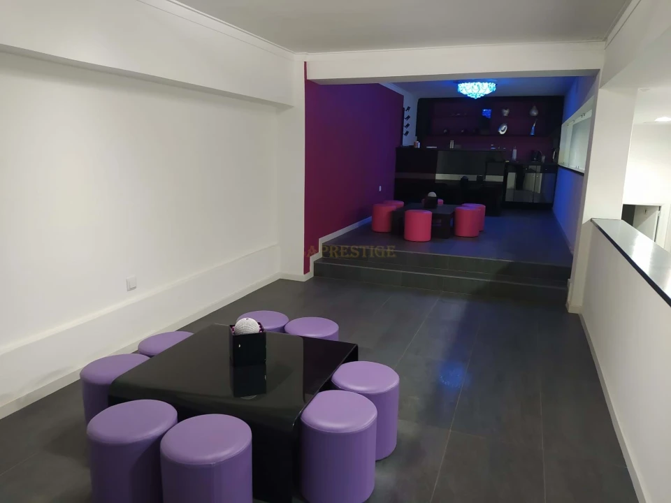 Negócio para Venda em São Domingos de Benfica Foto 18