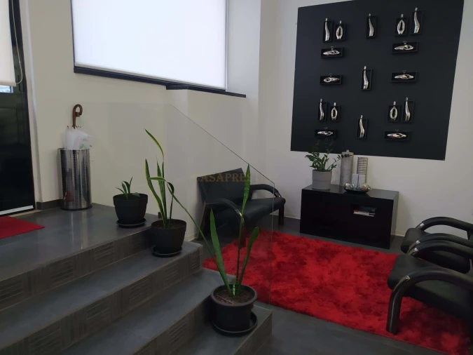 Negócio para Venda em São Domingos de Benfica Foto 14