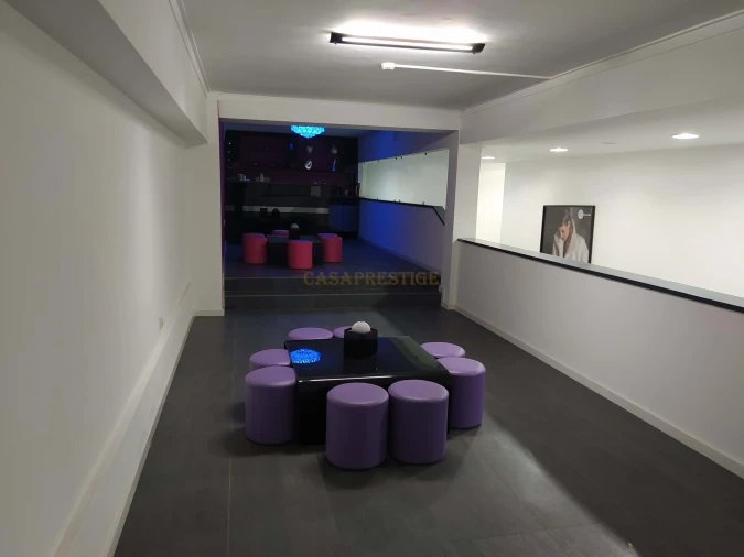 Negócio para Venda em São Domingos de Benfica Foto 10