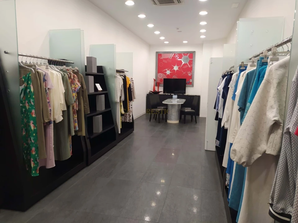 Negócio para Venda em São Domingos de Benfica Foto 8