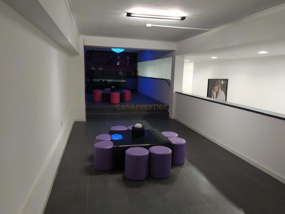 Negócio para Venda em São Domingos de Benfica Foto 10