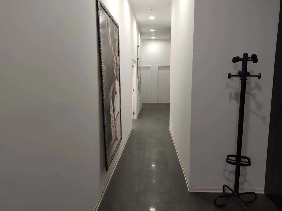 Negócio para Venda em São Domingos de Benfica Foto 4