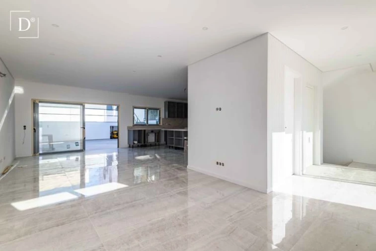 Moradia T3 para Venda em Olhão Foto 4