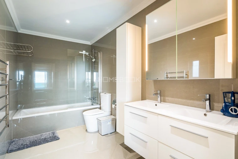 Moradia T5 para Venda em Lagos (São Sebastião e Santa Maria) Foto 18