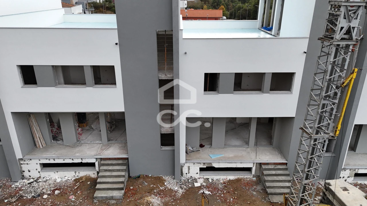 Apartamento T3 para Venda em Santa Maria Maior Foto 40