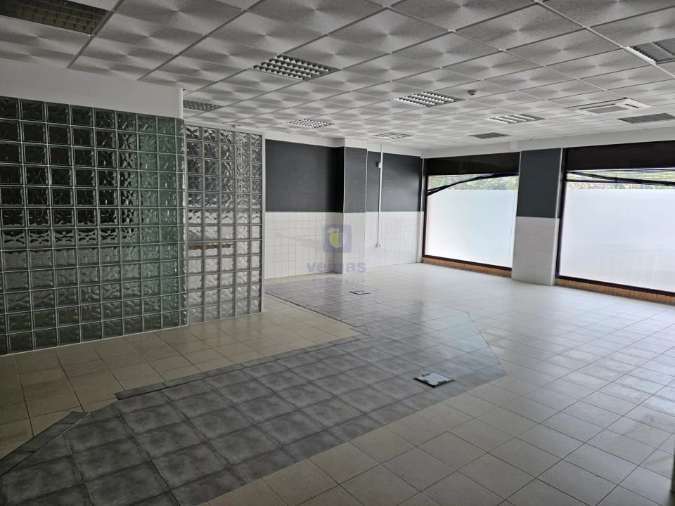 Negócio para Venda em Alverca do Ribatejo e Sobralinho Foto 19