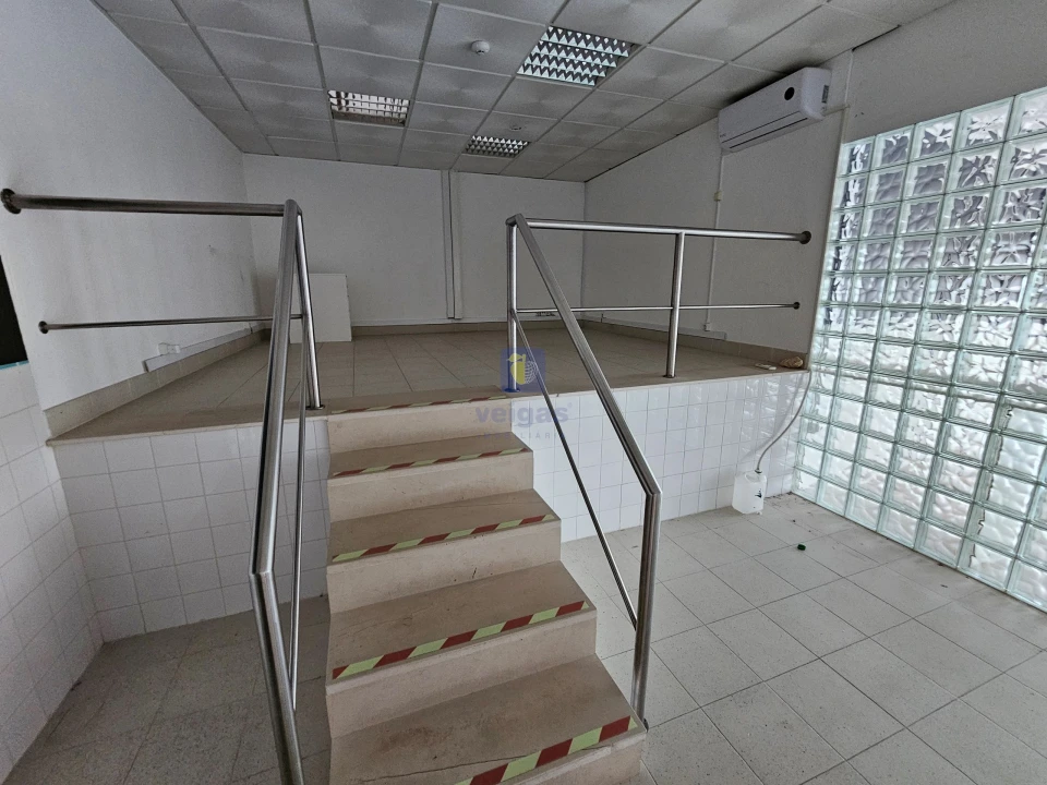 Negócio para Venda em Alverca do Ribatejo e Sobralinho Foto 7