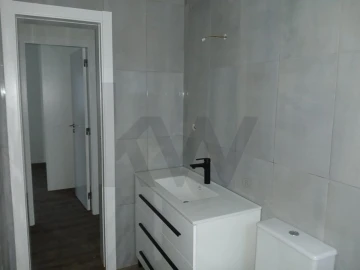 Apartamento T2 para Venda em Lagos (São Sebastião e Santa Maria)